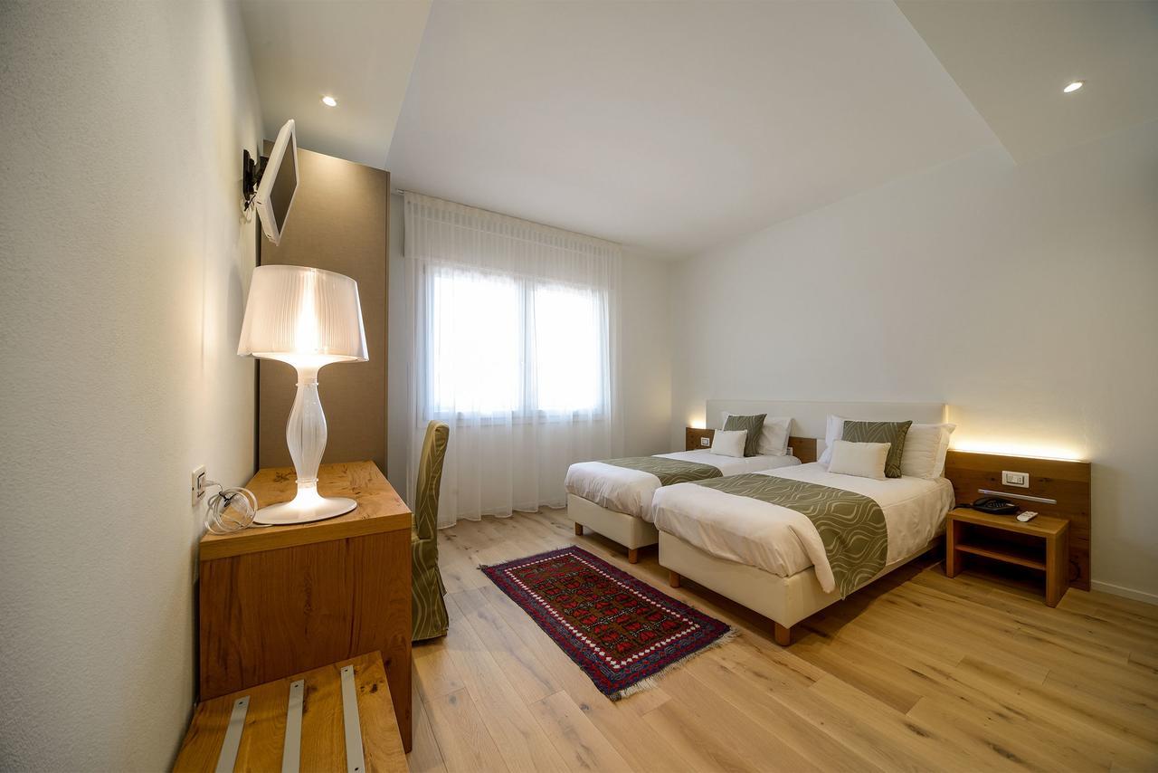 Hotel Ristorante Da Tullio Tarzo ภายนอก รูปภาพ