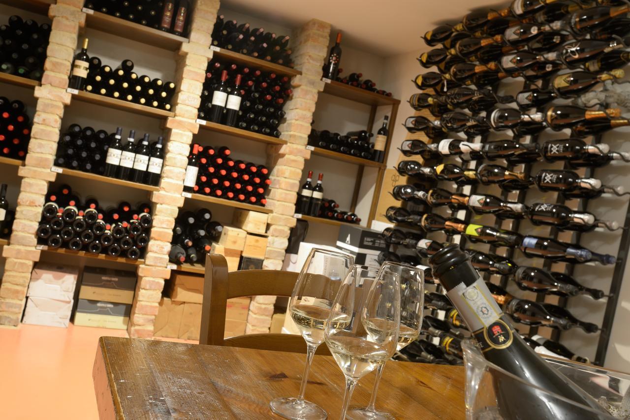 Hotel Ristorante Da Tullio Tarzo ภายนอก รูปภาพ